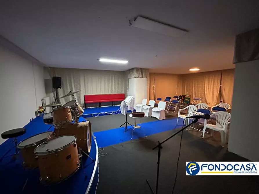 Immagine 7 di Ufficio in vendita  a Cologne