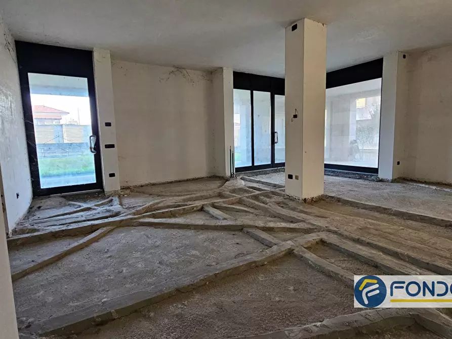 Immagine 7 di Ufficio in vendita  a Grumello Del Monte