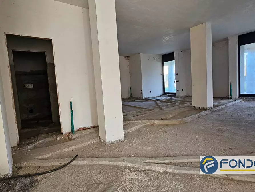 Immagine 13 di Ufficio in vendita  a Grumello Del Monte