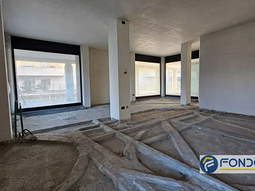 Immagine 12 di Ufficio in vendita  a Grumello Del Monte