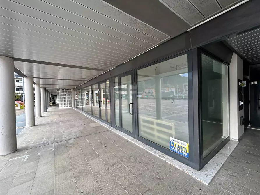 Immagine 2 di Ufficio in vendita  in Piazza Manzù a Clusone