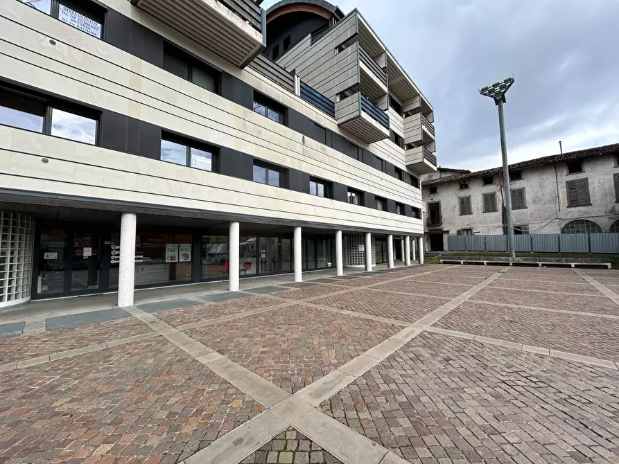 Immagine 12 di Ufficio in vendita  in Piazza Manzù a Clusone