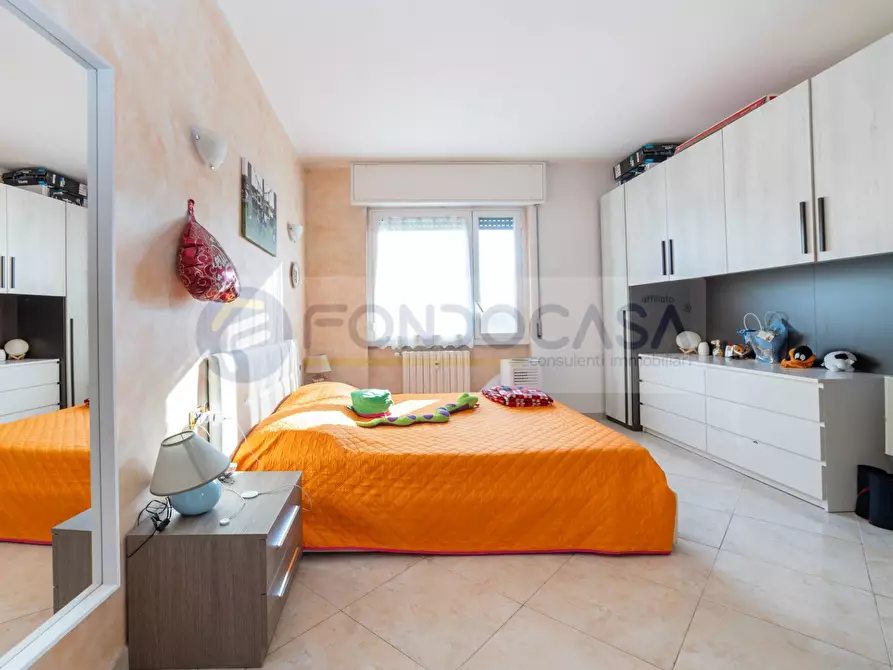 Immagine 15 di Appartamento in vendita  in Via Trasimeno a Milano