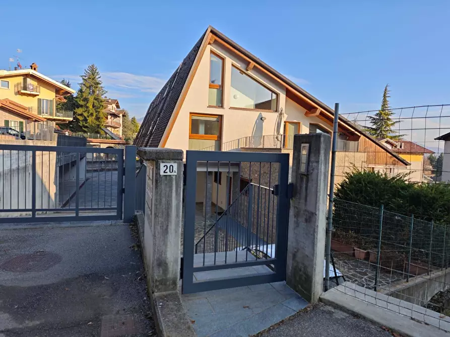 Immagine 19 di Appartamento in vendita  in via Milano a Clusone