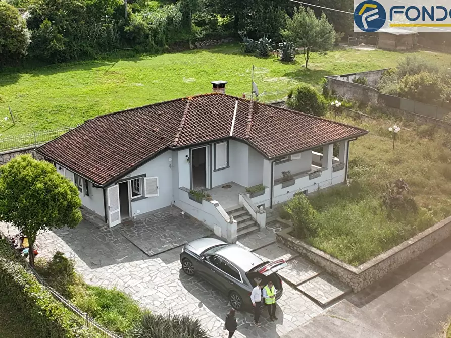 Immagine 5 di Villa in vendita  in Via Misciano a Camaiore
