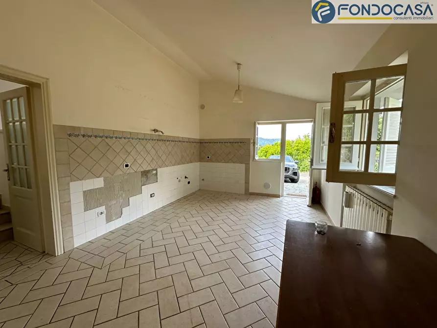 Immagine 11 di Villa in vendita  in Via Misciano a Camaiore