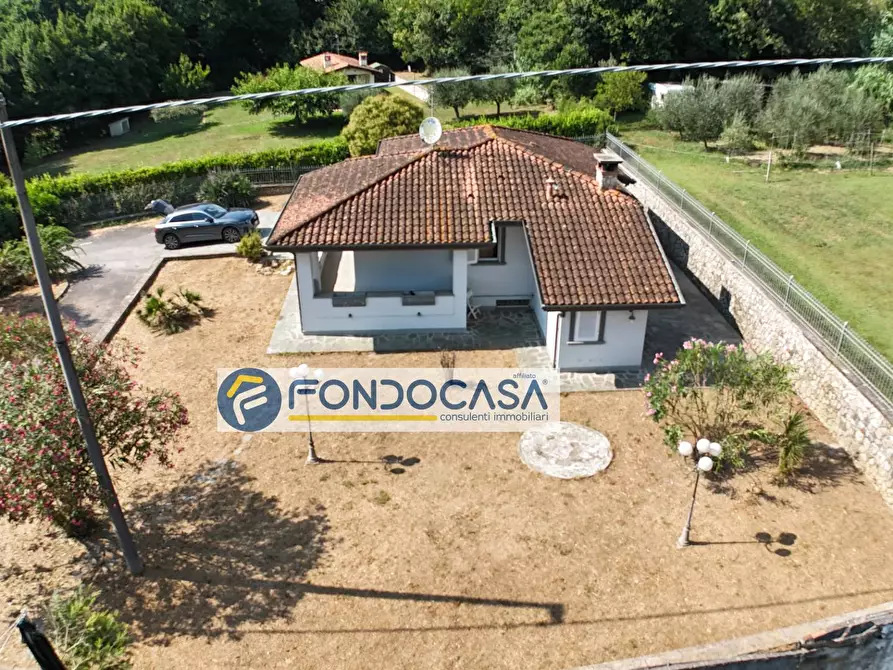 Immagine 6 di Villa in vendita  in Via Misciano a Camaiore