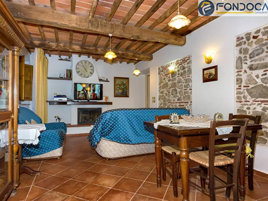 Immagine 25 di Rustico / casale in vendita  in Pian del Rio a Camaiore