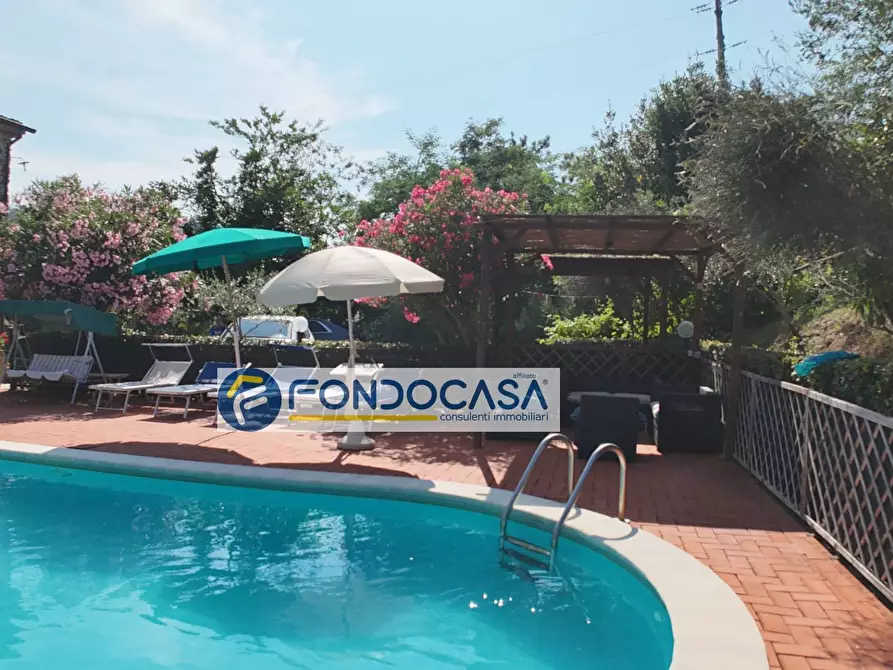 Immagine 5 di Rustico / casale in vendita  in Pian del Rio a Camaiore