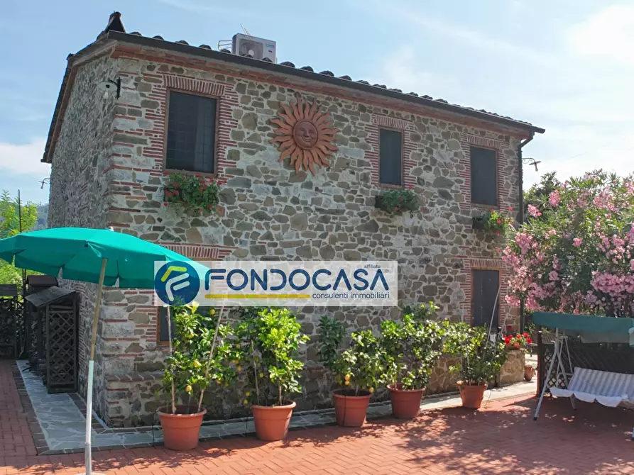 Immagine 13 di Rustico / casale in vendita  in Pian del Rio a Camaiore