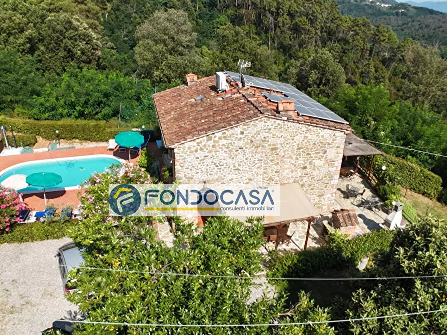 Immagine 12 di Rustico / casale in vendita  in Pian del Rio a Camaiore