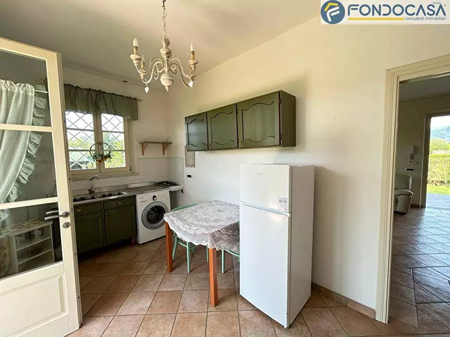 Immagine 22 di Villa in vendita  in via dei Coltivatori a Viareggio