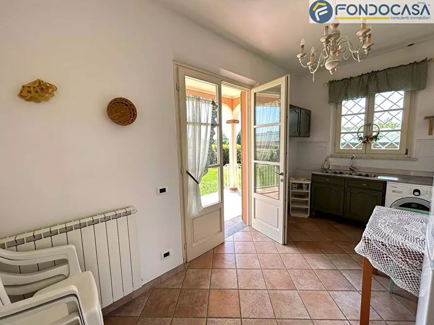 Immagine 20 di Villa in vendita  in via dei Coltivatori a Viareggio