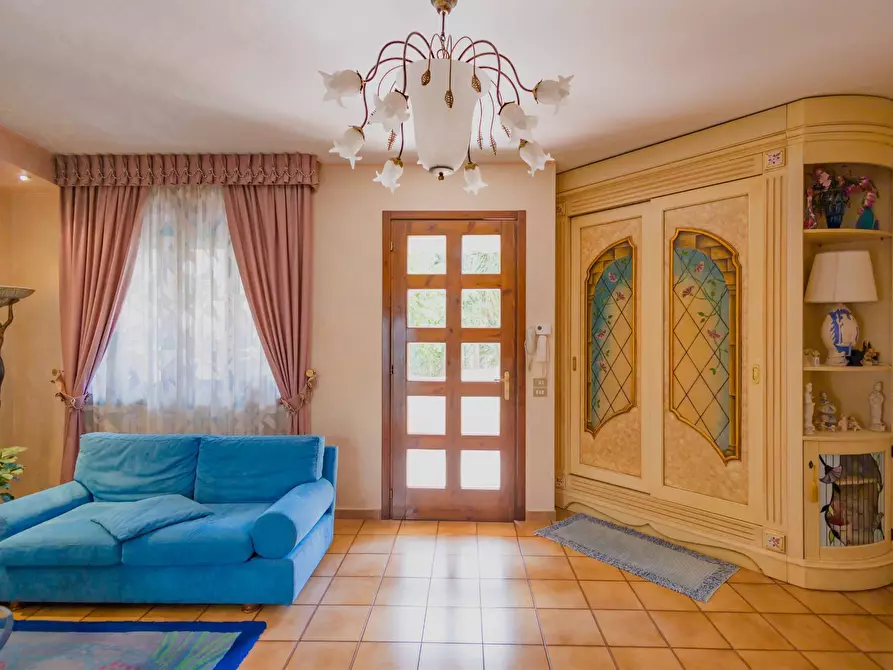 Immagine 1 di Villa in vendita  in VIA MARUGI a Lecce