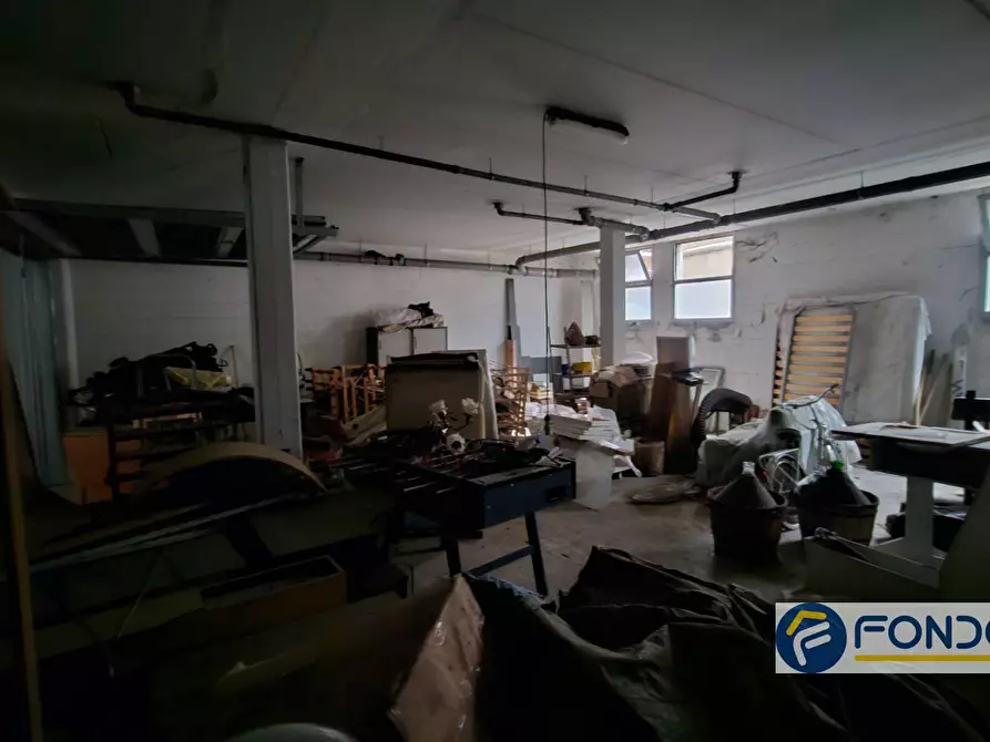 Immagine 10 di Magazzino in vendita  a Castelli Calepio