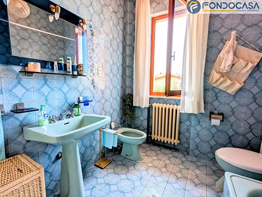 Immagine 30 di Casa bifamiliare in vendita  in Via Giandiana a Seravezza