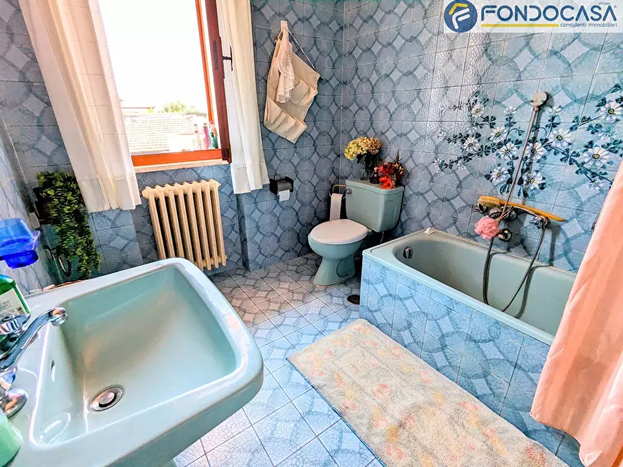 Immagine 28 di Casa bifamiliare in vendita  in Via Giandiana a Seravezza