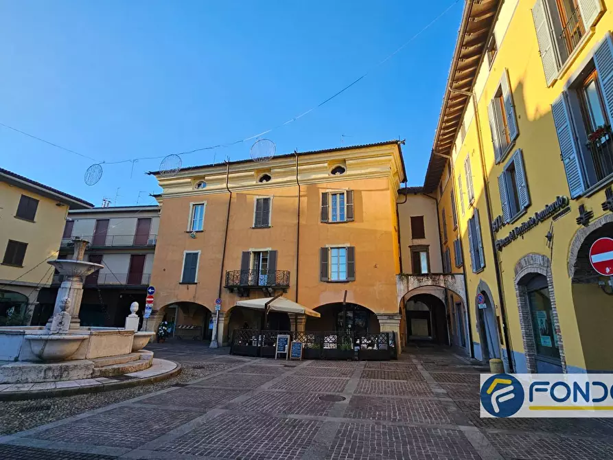 Immagine 1 di Attico in vendita  a Palazzolo Sull'oglio