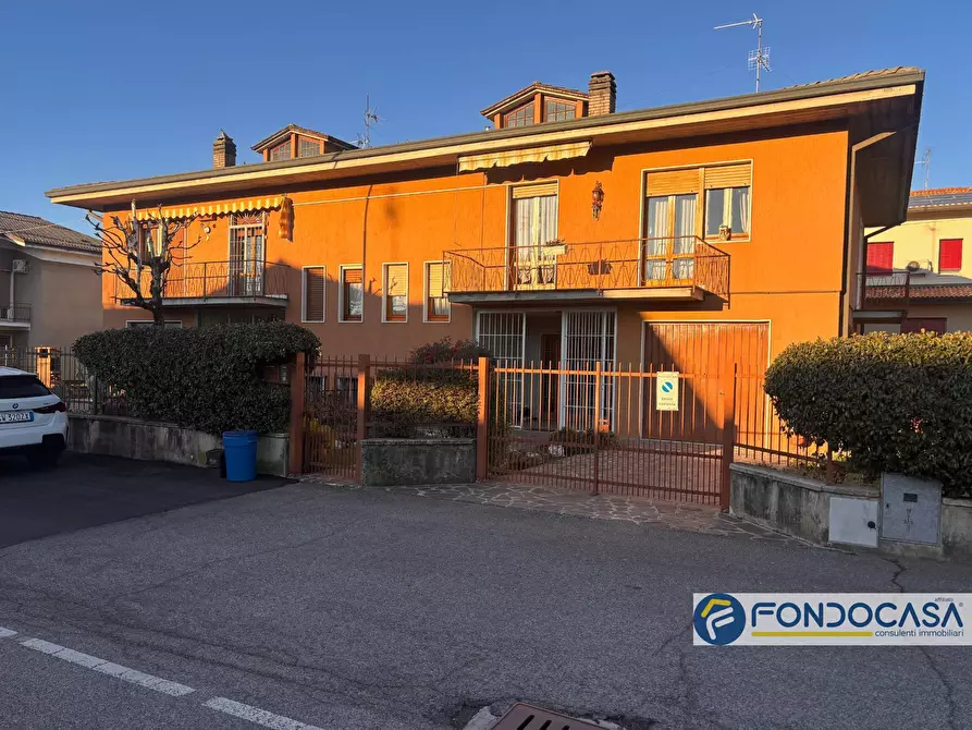 Immagine 1 di Casa bifamiliare in vendita  a Palazzolo Sull'oglio