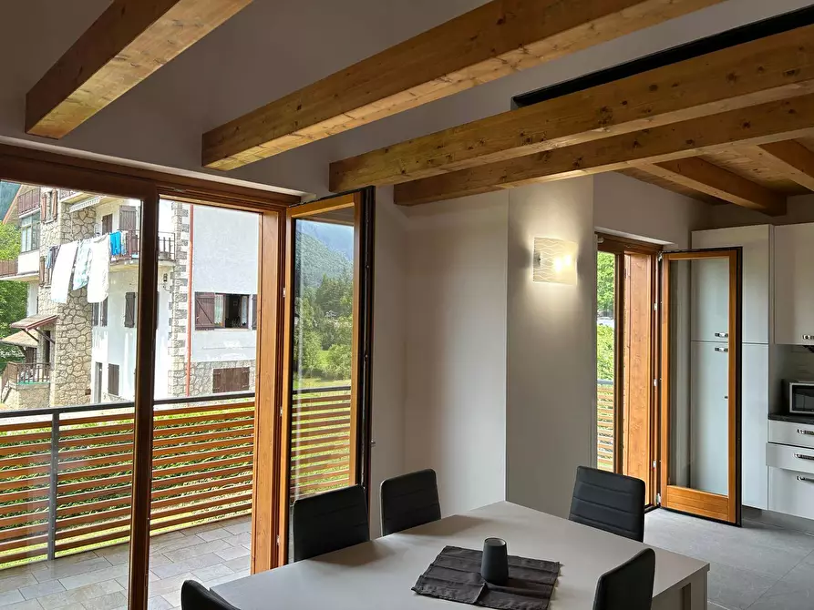 Immagine 2 di Appartamento in vendita  in Via Conciliazione a Castione Della Presolana