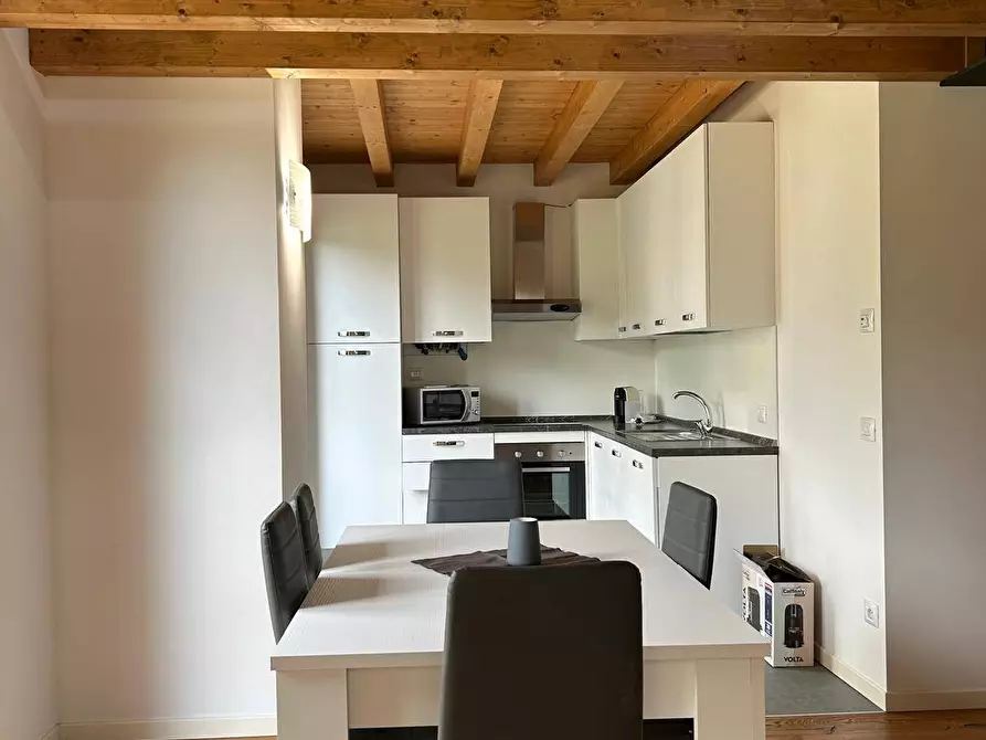 Immagine 5 di Appartamento in vendita  in Via Conciliazione a Castione Della Presolana