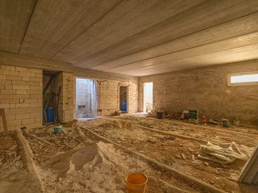 Immagine 27 di Villa in vendita  in via per oria a Manduria