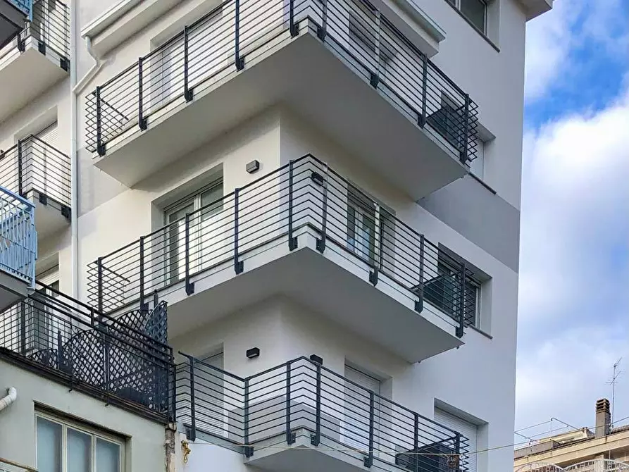 Immagine 18 di Appartamento in vendita  in Via Neghelli a Alassio