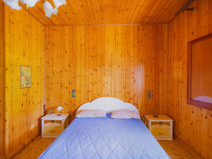 Immagine 22 di Villa in vendita  in via delle malvarose a Leporano