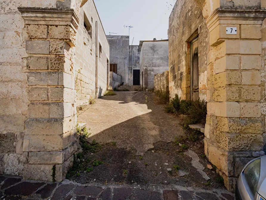 Immagine 9 di Villa in vendita  in via serragrande a San Donato Di Lecce