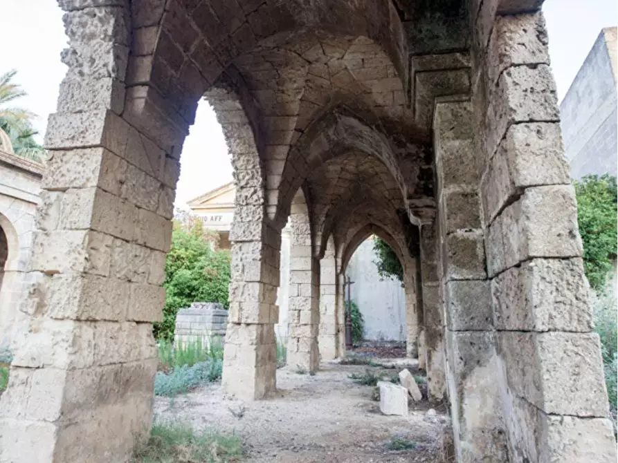 Immagine 3 di Villa in vendita  in via roma a Maruggio