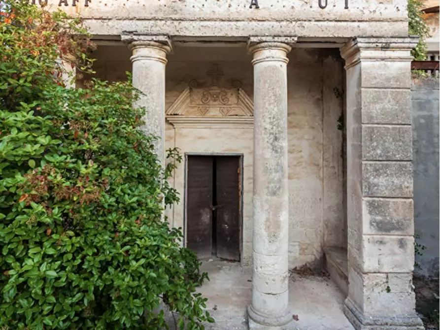 Immagine 4 di Villa in vendita  in via roma a Maruggio