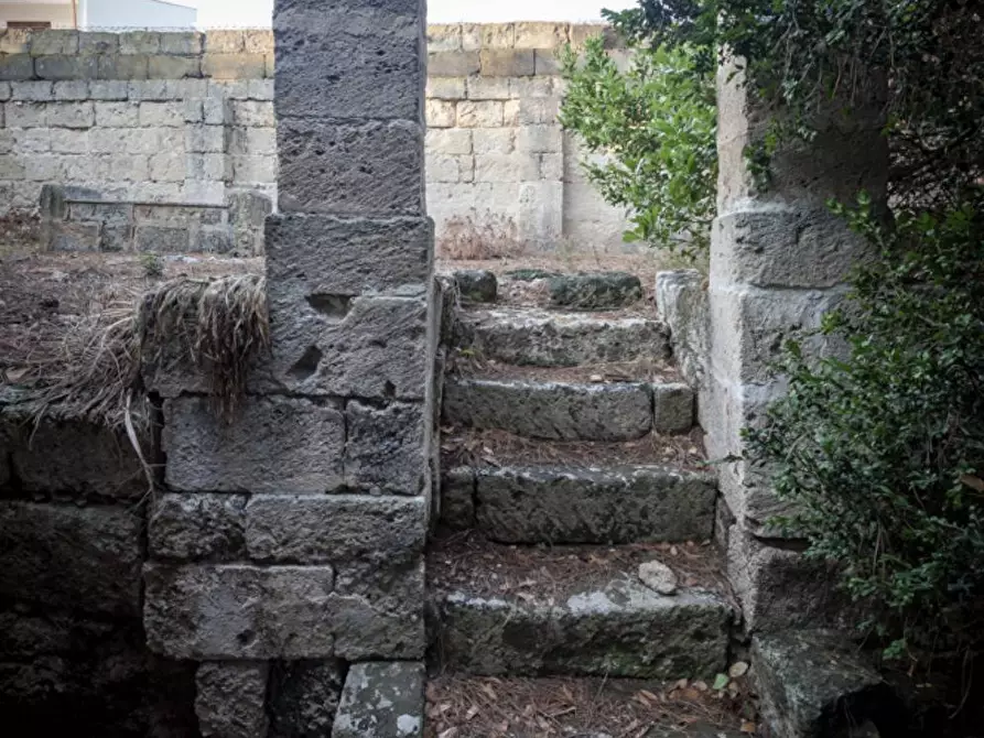 Immagine 16 di Villa in vendita  in via roma a Maruggio