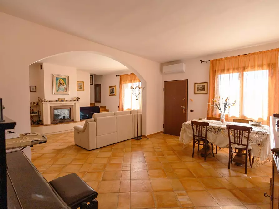 Immagine 1 di Villa in vendita  in s.p. 52 CONTRADA PIANTATA a Sannicola