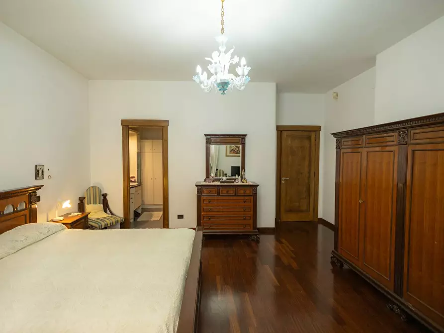 Immagine 15 di Villa in vendita  in via antonietta de pace a Lecce