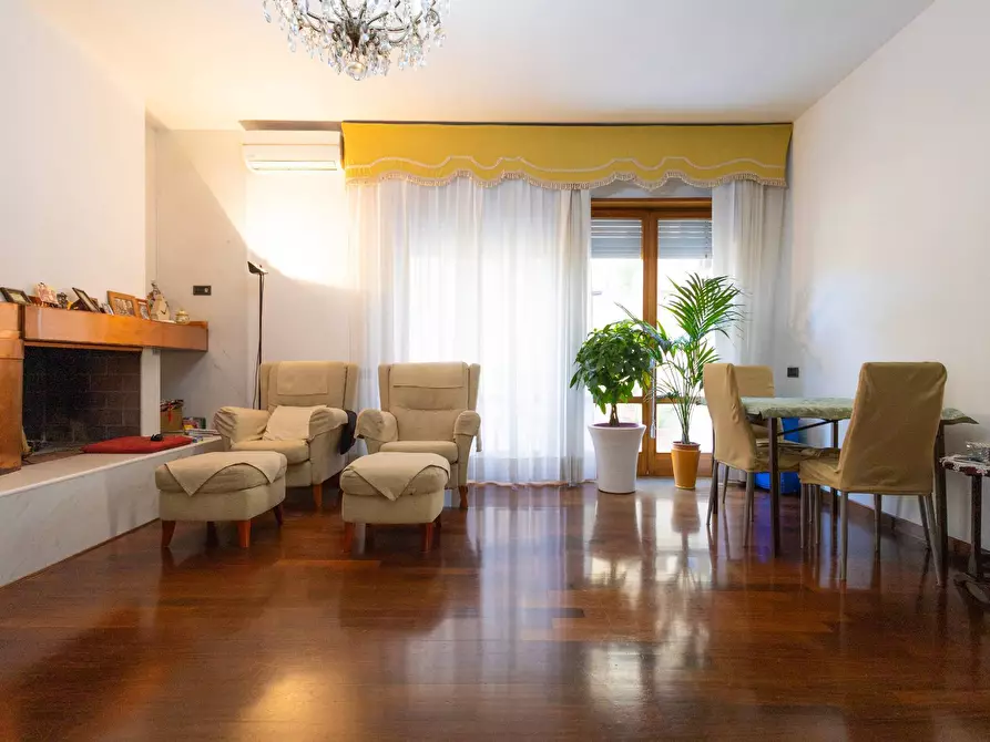 Immagine 3 di Villa in vendita  in via antonietta de pace a Lecce