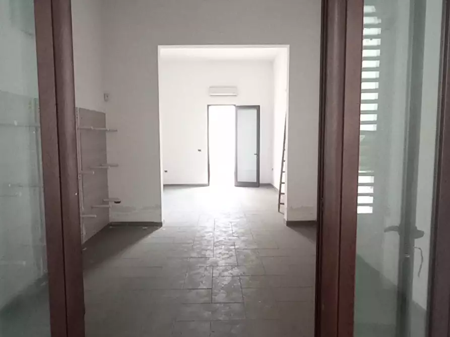 Immagine 2 di Locale commerciale in vendita  in via cimitero a Nardo'