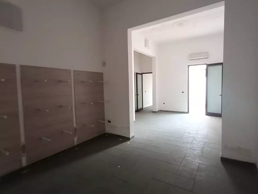 Immagine 3 di Locale commerciale in vendita  in via cimitero a Nardo'