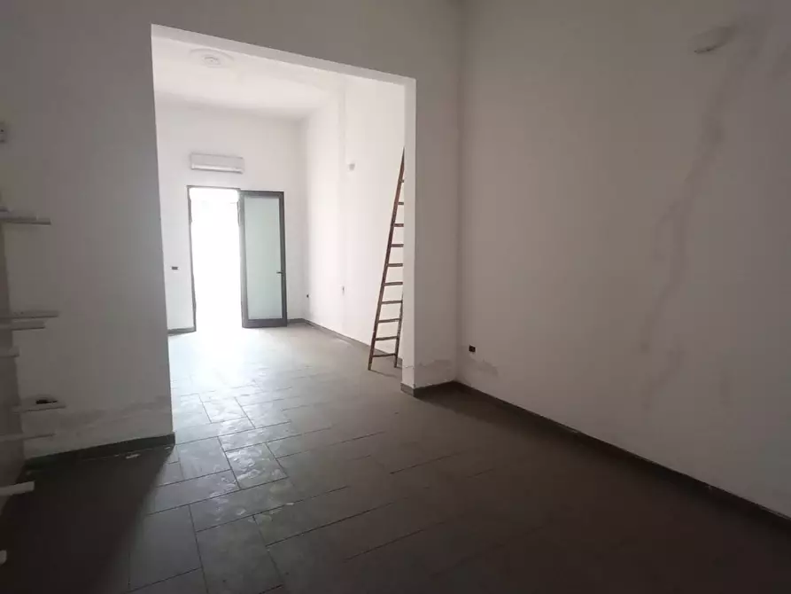 Immagine 5 di Locale commerciale in vendita  in via cimitero a Nardo'