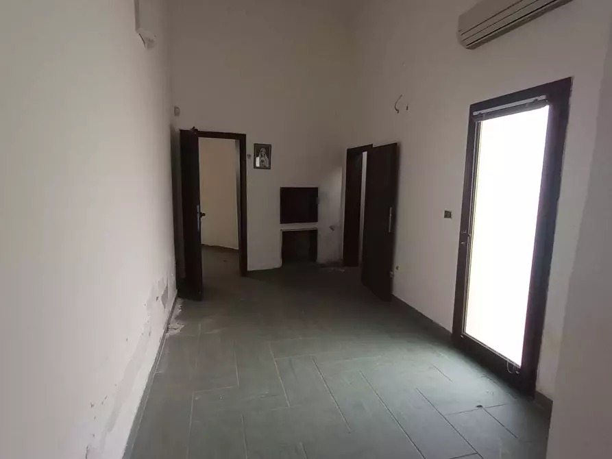 Immagine 14 di Locale commerciale in vendita  in via cimitero a Nardo'