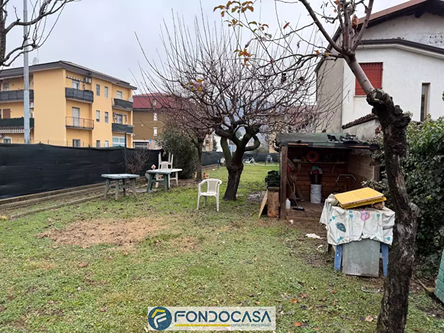 Immagine 10 di Villa in vendita  a Coccaglio