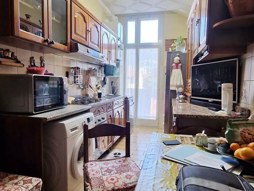 Immagine 3 di Appartamento in vendita  in via napoleona a Como