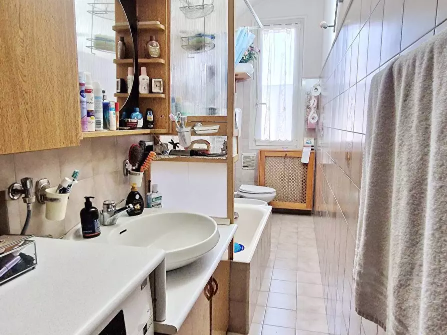 Immagine 5 di Appartamento in vendita  in via napoleona a Como