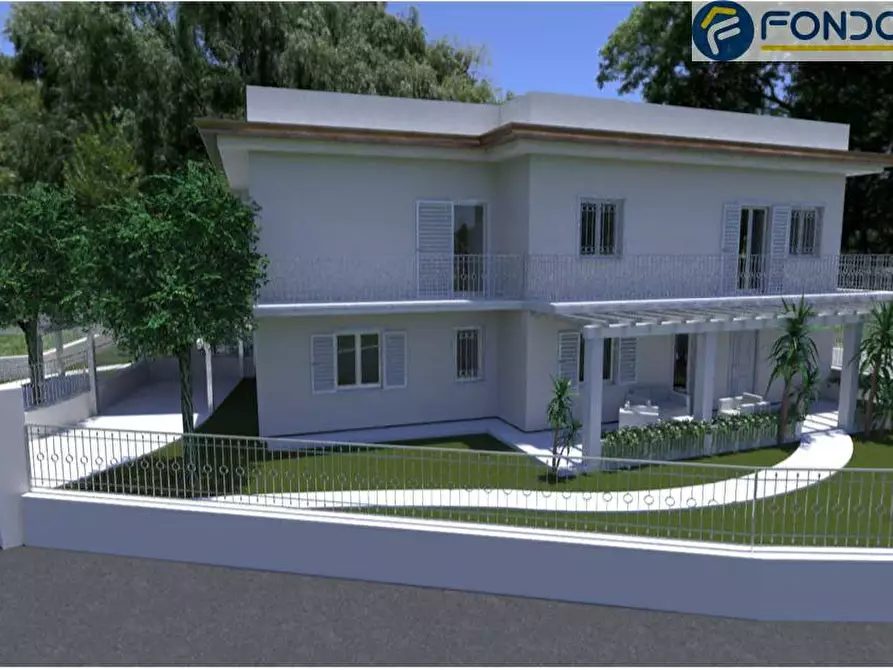 Immagine 1 di Appartamento in vendita  in via teani a Massa