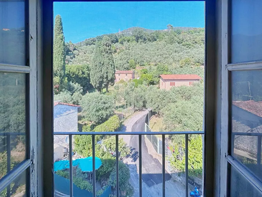 casa indipendente in vendita a Pietrasanta in zona Solaio