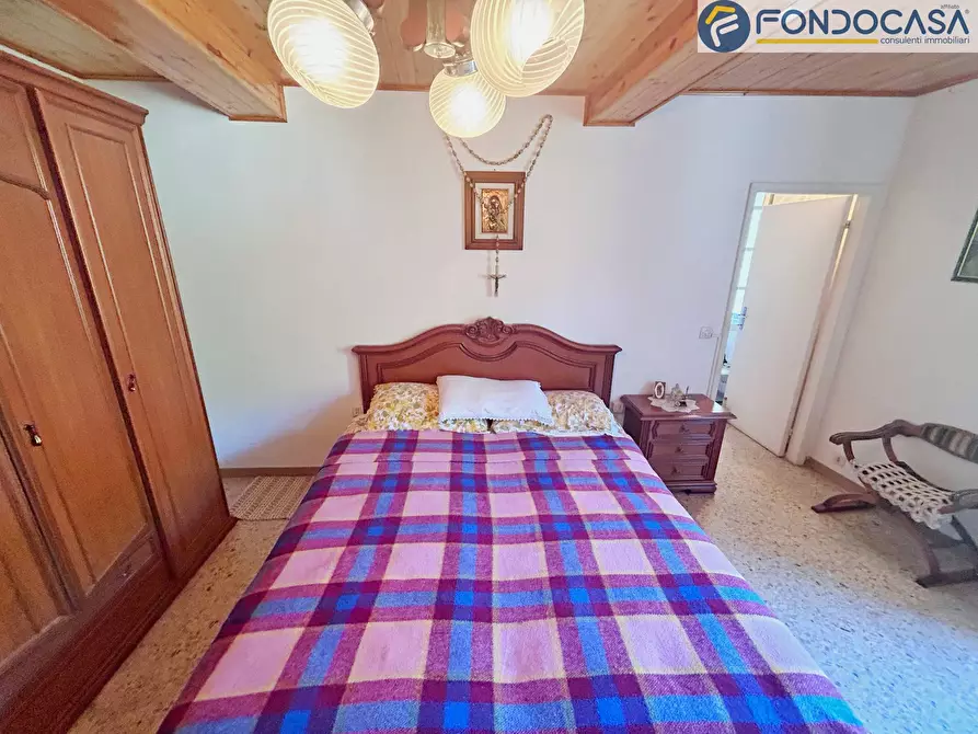 Immagine 19 di Villetta a schiera in vendita  in Via Solaio a Pietrasanta