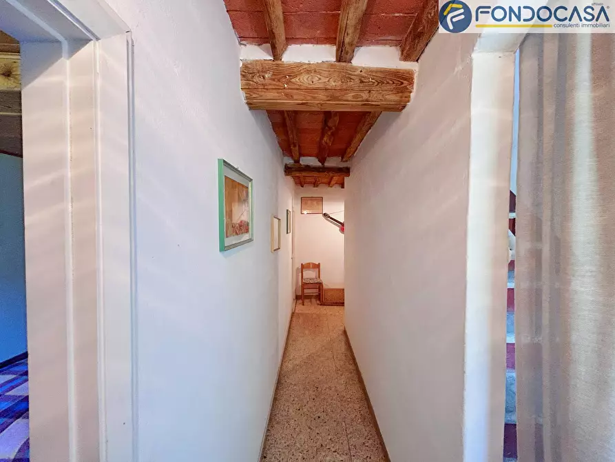 Immagine 23 di Villetta a schiera in vendita  in Via Solaio a Pietrasanta