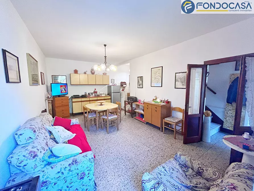 Immagine 9 di Villetta a schiera in vendita  in Via Solaio a Pietrasanta