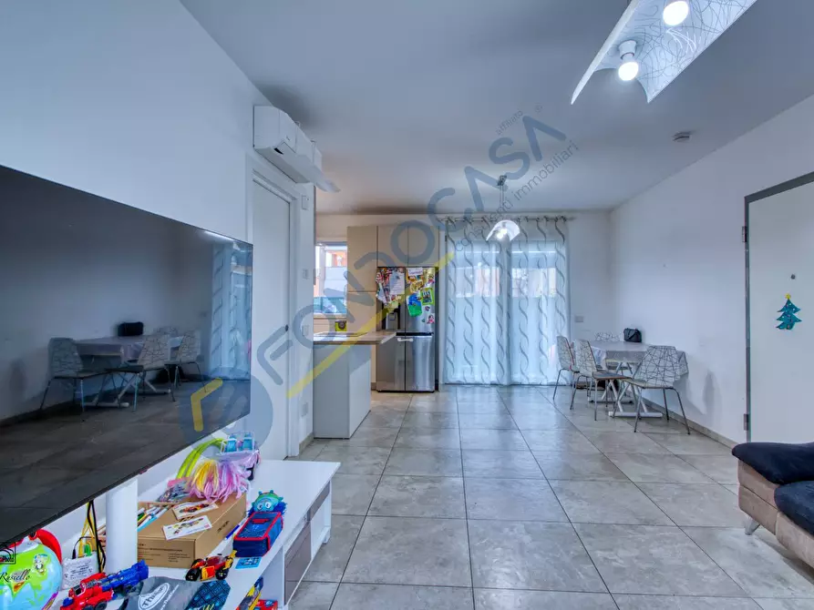 Immagine 8 di Appartamento in vendita  in VIA MONTE CENERI a Limbiate