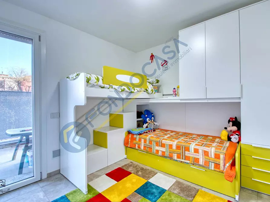 Immagine 15 di Appartamento in vendita  in VIA MONTE CENERI a Limbiate