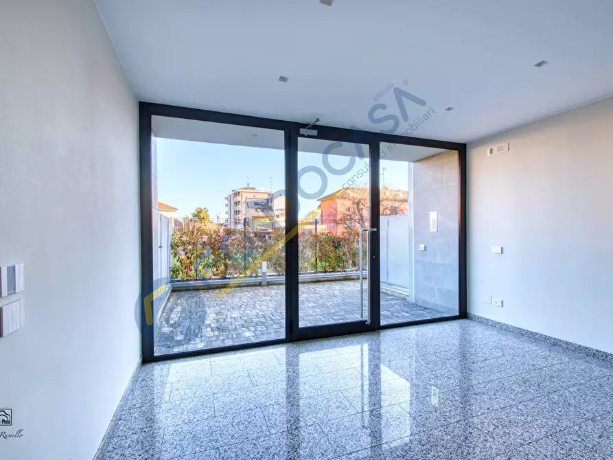 Immagine 20 di Appartamento in vendita  in VIA MONTE CENERI a Limbiate